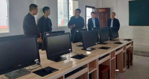 杭州泰潼商貿(mào)攜手富陽(yáng)電子商務(wù)，以電商服務(wù)為橋梁，溫暖捐贈(zèng)陽(yáng)光學(xué)子